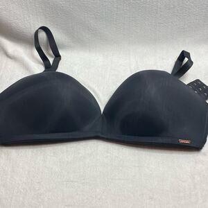 Le Mystere black padded pushup bra size 36DD